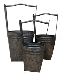 S/3 Metal Wishing Well Planters w/ Handles and Liners